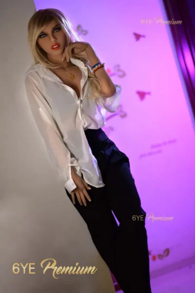 Alternative view of Poupée TPE 171cm (5.61ft) bonnet D - Tête N143 - 6Ye